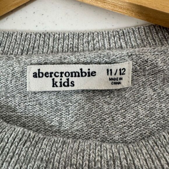 Abercrombie & Fitch x Disney Kids Size Large Micky Mouse Graphic Sweater - Picture 5 of 10